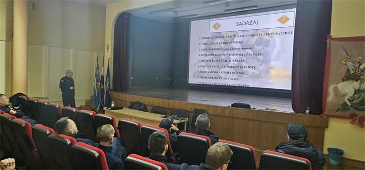Slika /slike/Edukacija Pirovac vozila na el pogon (5).jpg